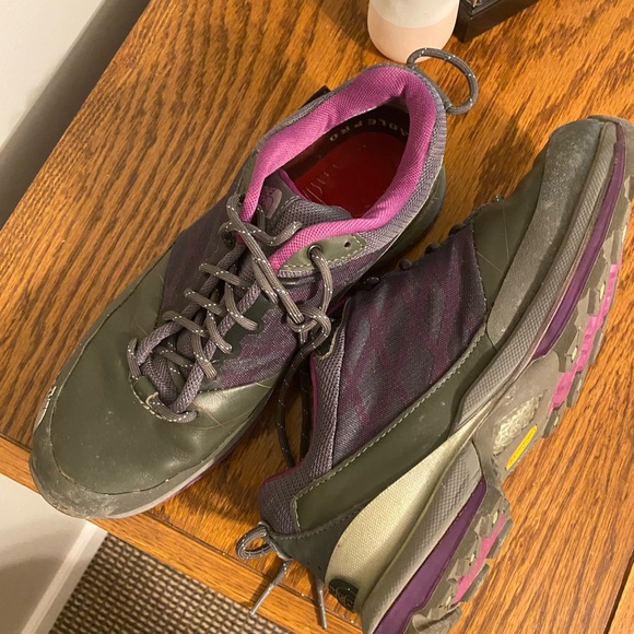 North Face hiking shoe size 10 - Picture 5 of 6